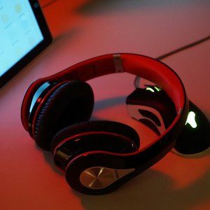 Bluetooth headphones